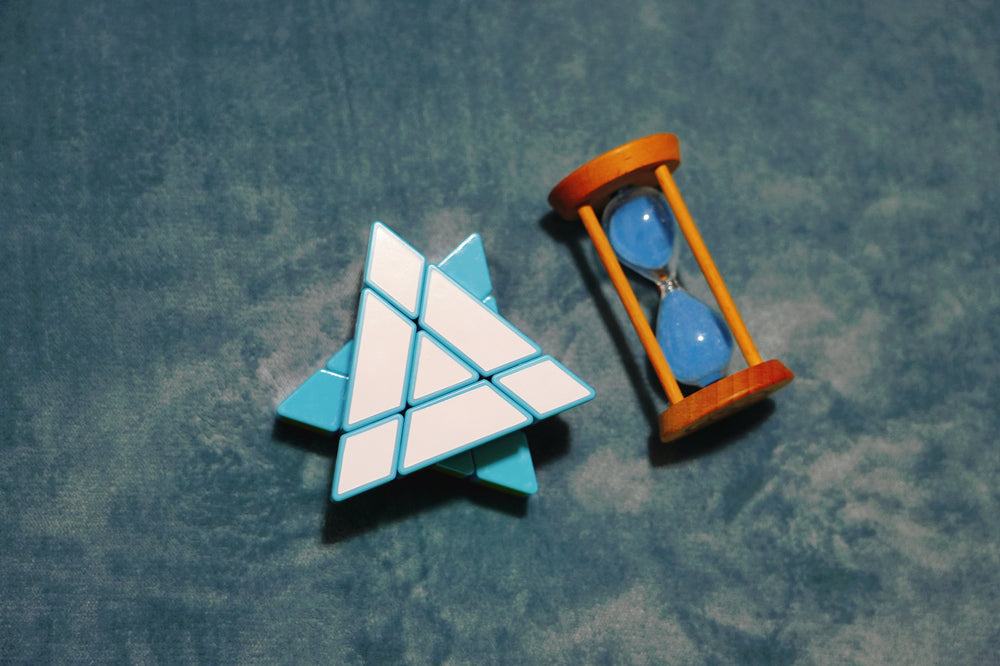 ZePuzzles J2 Triangular Prism