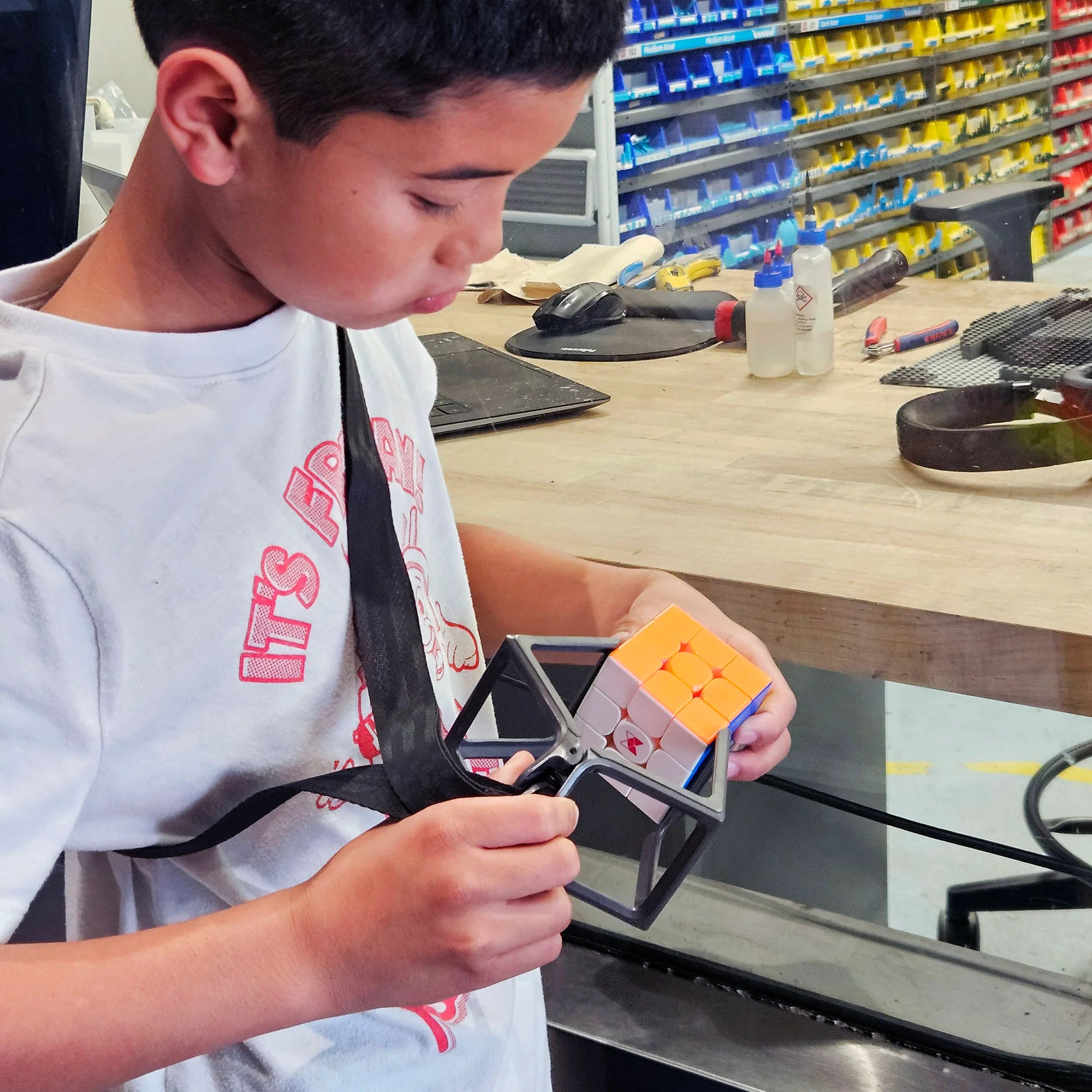 CubeGuard - Exoskeleton Speedcube Holster