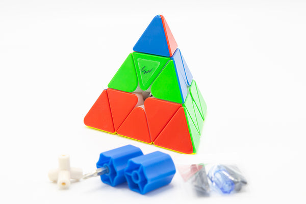 Steven's WeiLong II Pyraminx - Stickerless (Bright)