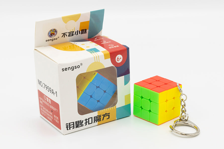 Rubik's Classic Pack, 3x3 Cube plus Mini 3 x 3 Rubik's Cube Keychain